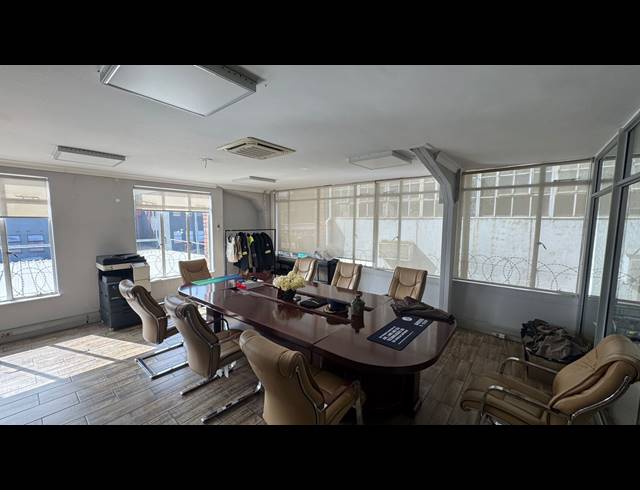 720M² WAREHOUSE TO LET IN WYNBERG